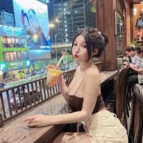 Anh Con Gai Xinh   Những Gương Mặt Nổi Bật Và Xu Hướng Thời Trang Mùa Hè