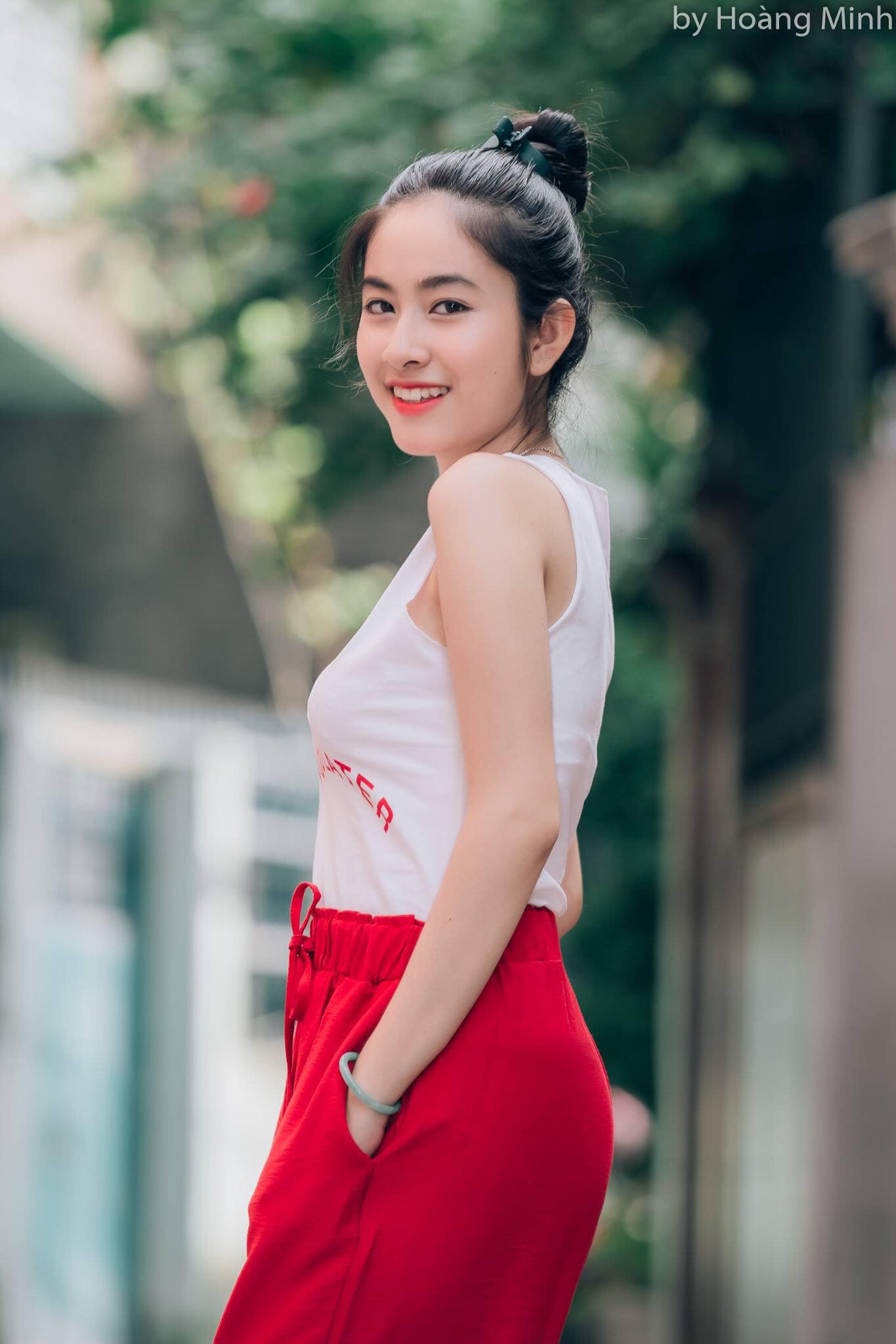 Cô Gái Xinh Đẹp Việt Nam   Xu Hướng Thời Trang Gây Tranh Cãi Trên Mạng Xã Hội Việt Nam