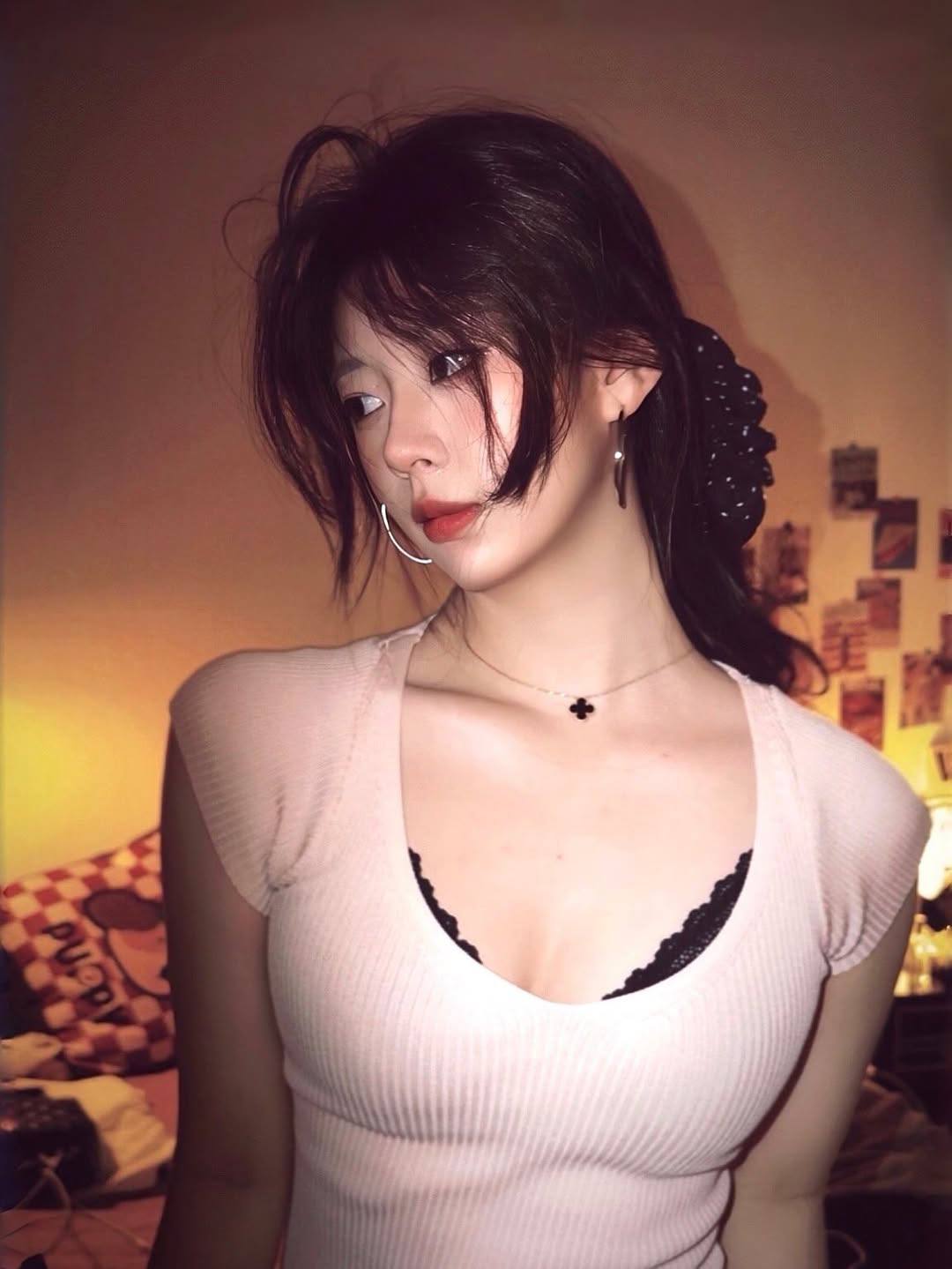 Gái Xinh Hot Com   Tỏa Sáng Vẻ Đẹp Việt Qua Từng Khoảnh Khắc