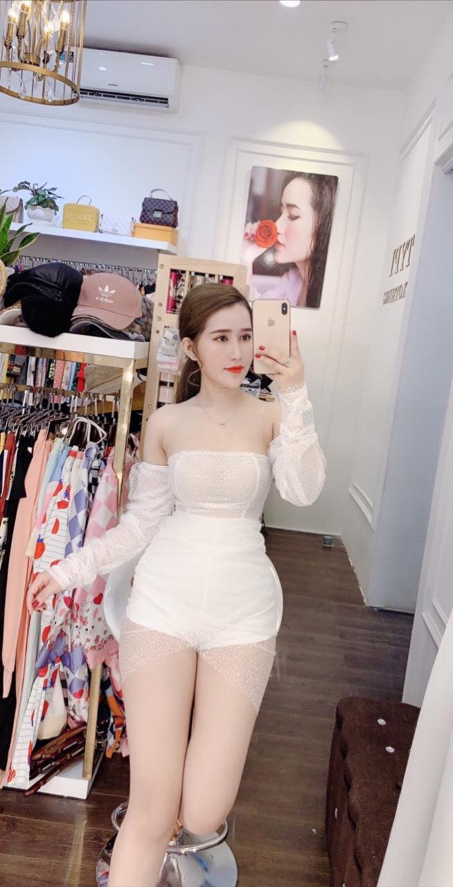 Gai Xinh Mac Vay Ngan   Vẻ Đẹp Quyến Rũ Và Phong Cách Tự Tin Từ Xứ Sở Cờ Hoa